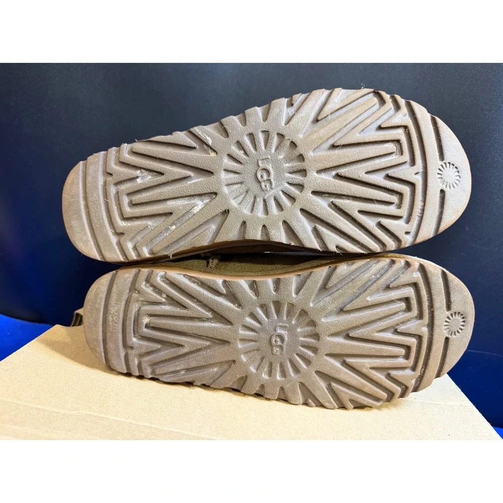 UGG Classic Short II Boots Hickory Suede Sheepskin Mid Calf Womens 7‎